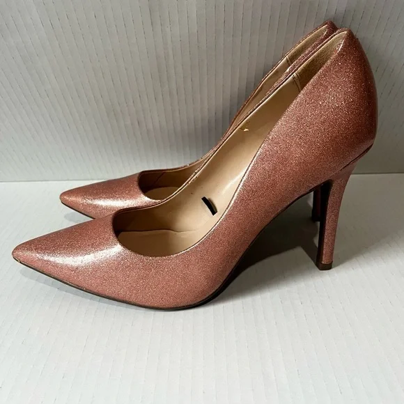 GUESS- Pointed Heel Sparkly Rose Gold Heels Size 9 - Picture 1 of 6